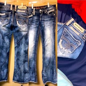 Size 28 flare rock revival jeans!